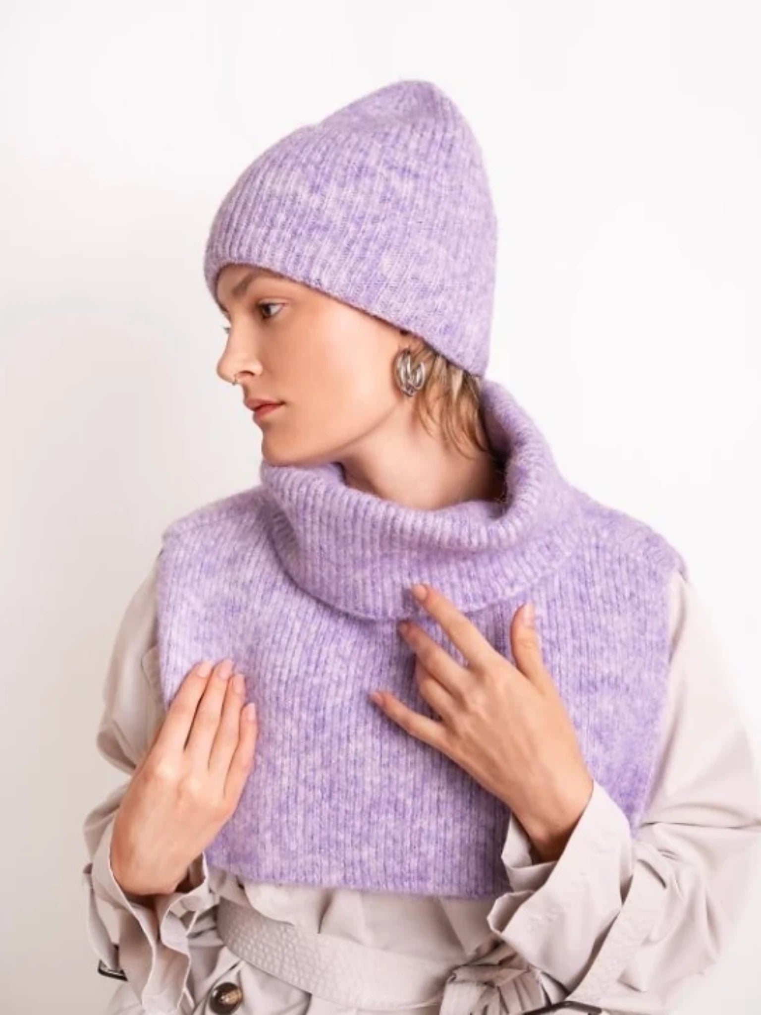 Warm women's hat in soft knit fabric for winter.