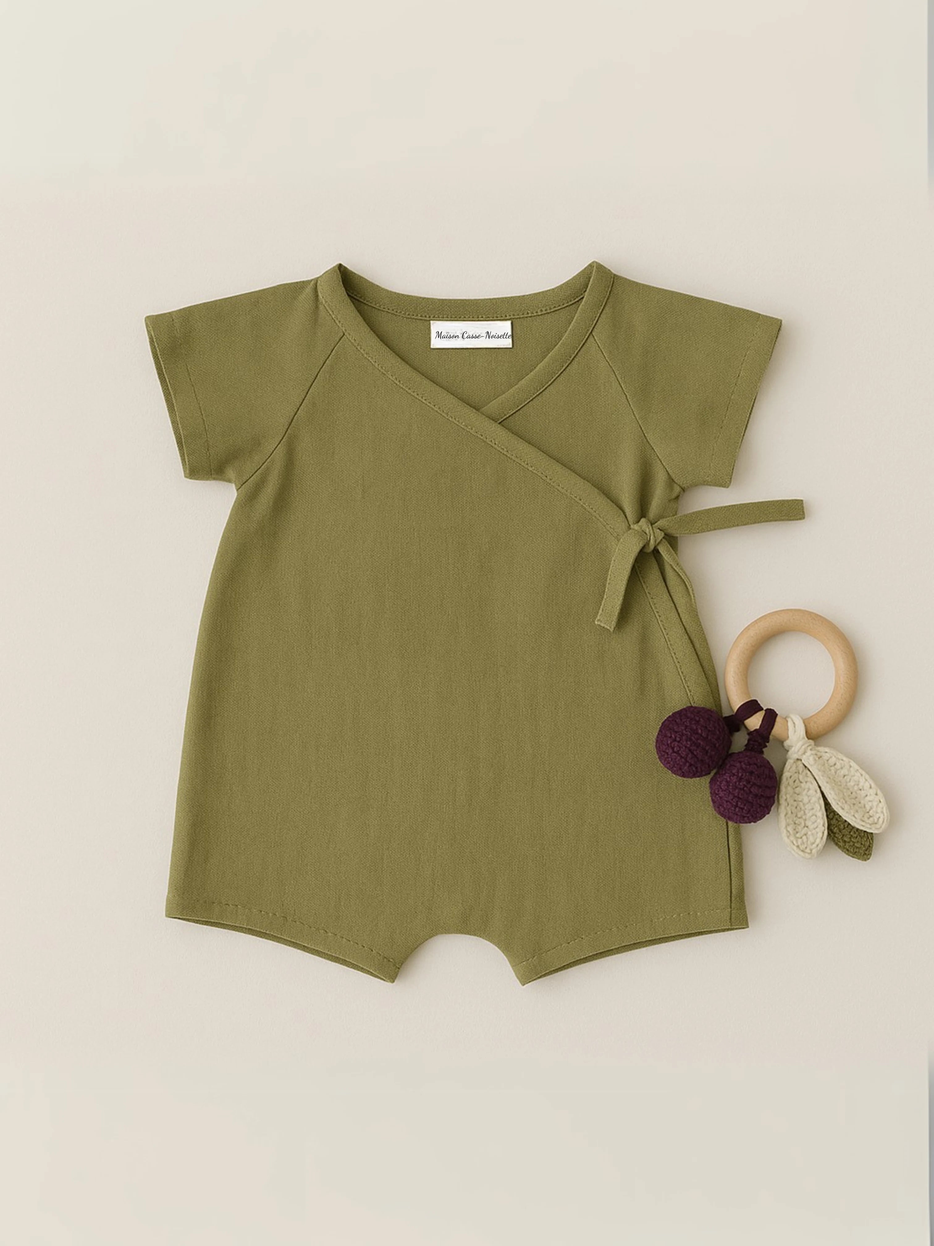 Sasha - Sa barboteuse style kimono pour un habillage facile et un confort maximal