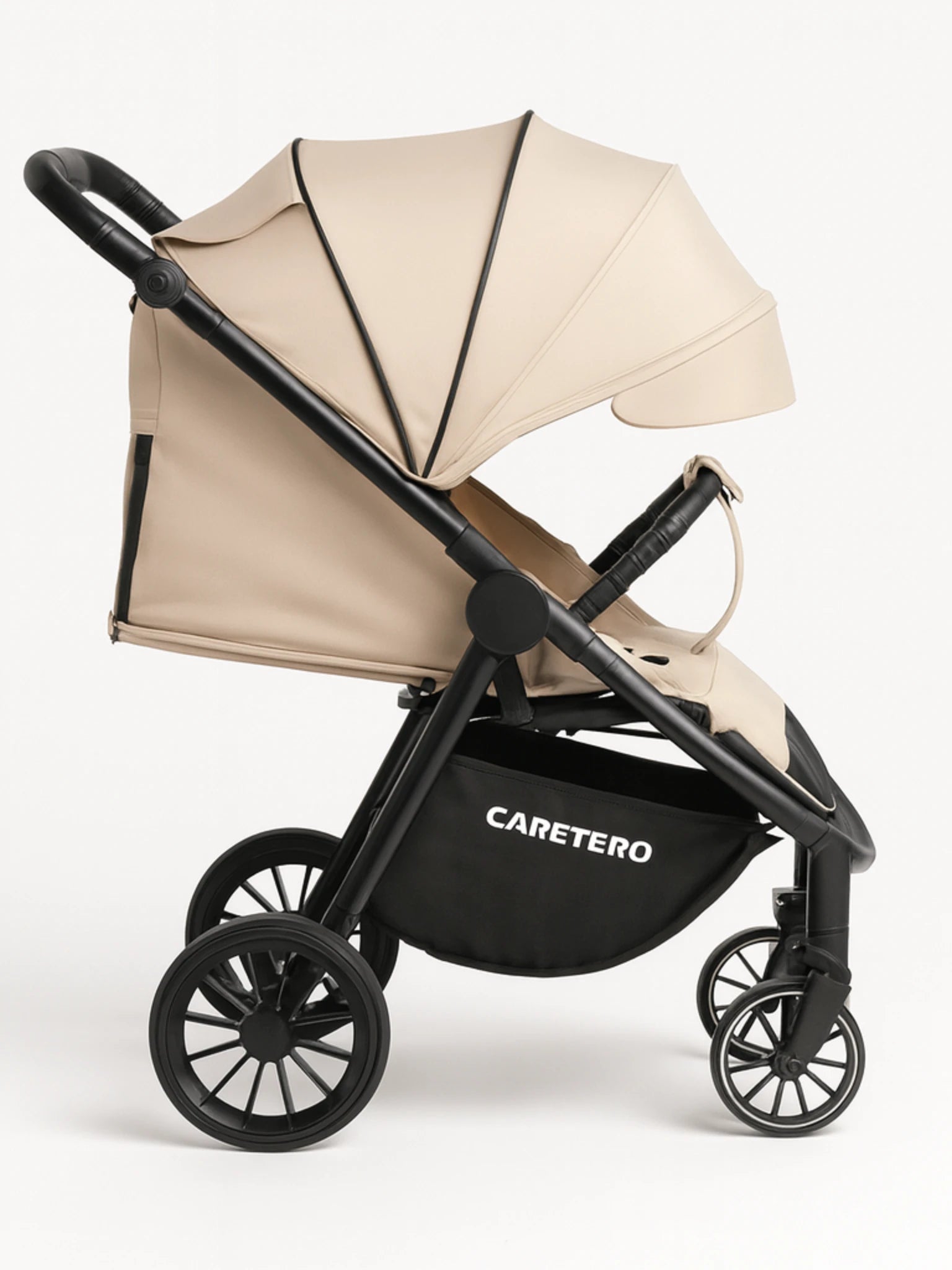 Poussette citadine latte Caretero légère et compacte