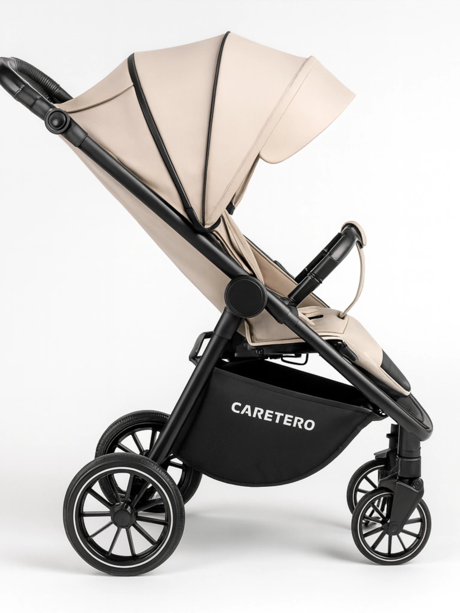 Poussette citadine latte Caretero légère et compacte