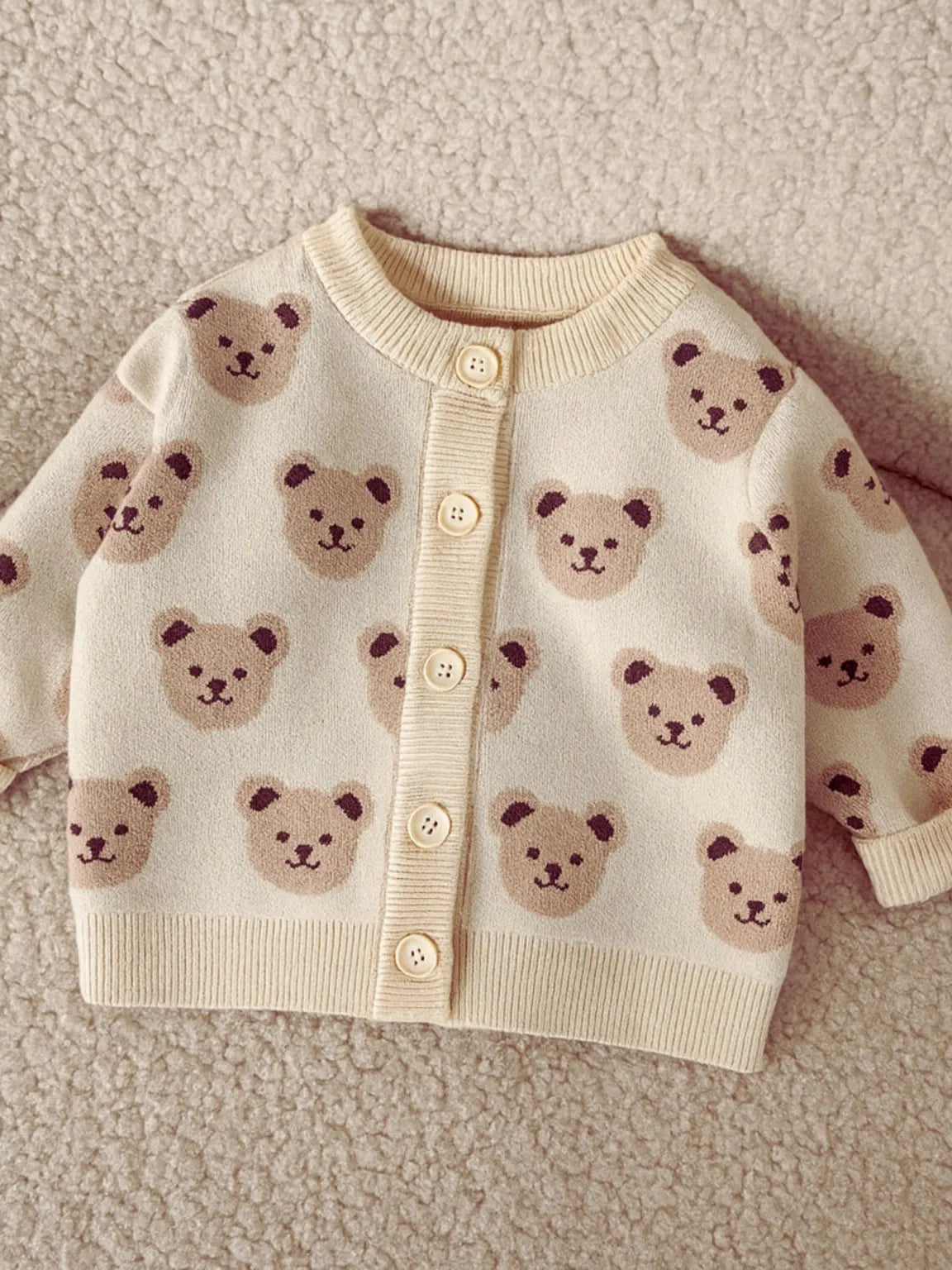 Baby bear cardigan in knit fabric – Soft &amp; easy to put on